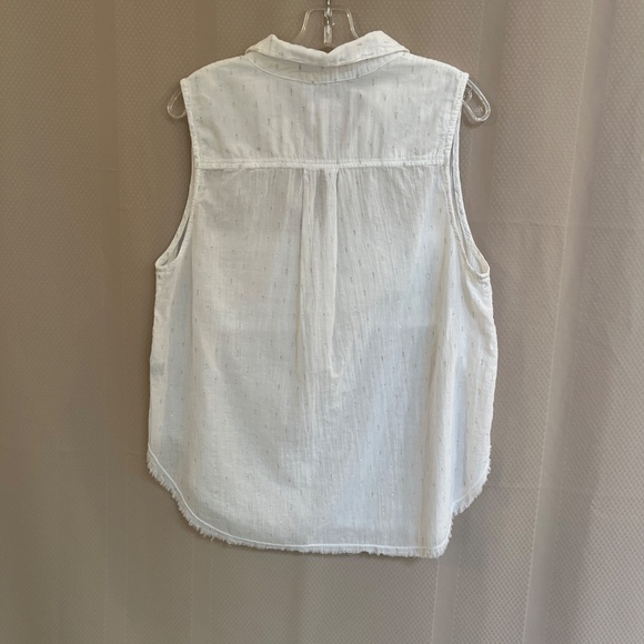 Bella Dahl Half Botton Sleeveless Shirt White/ Silver Pockets Sz L - Picture 8 of 9
